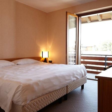 Active Hotel カスティオーネ・デッラ・プレゾラーナ エクステリア 写真